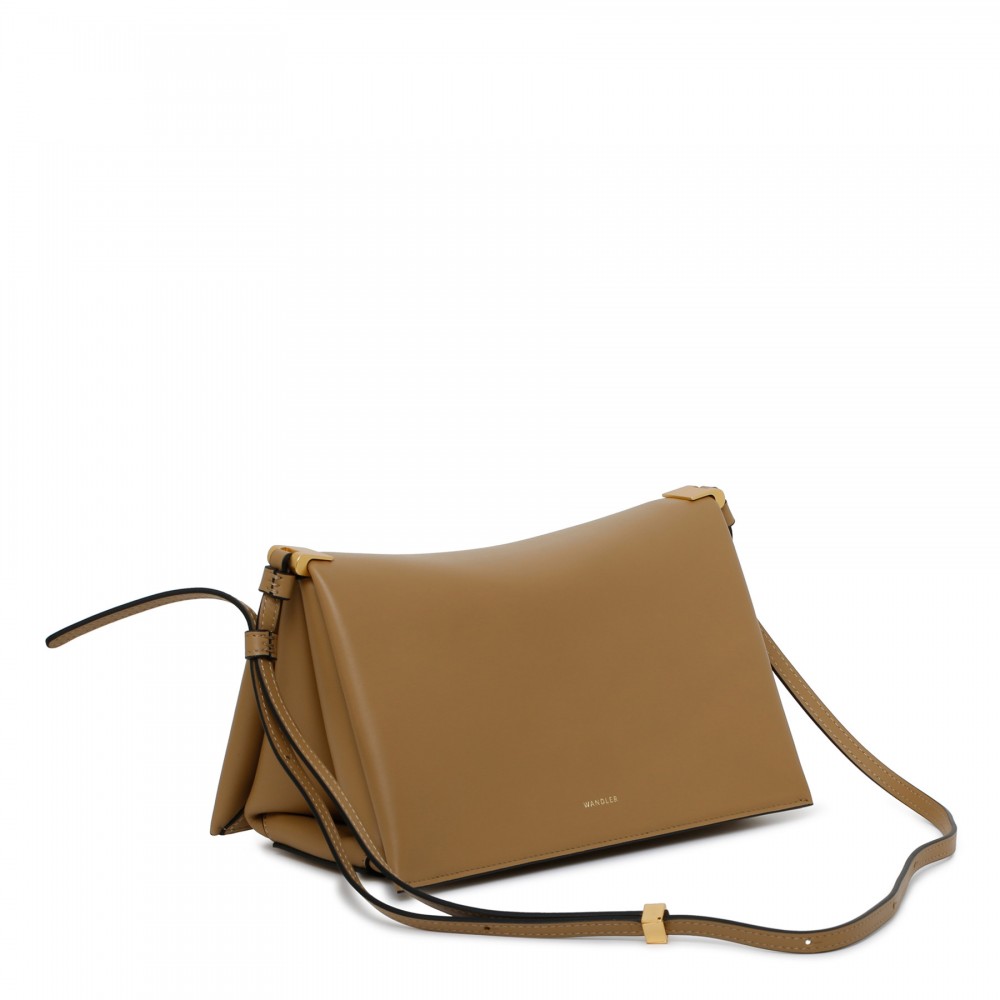 Uma gingerbread-hue baguette