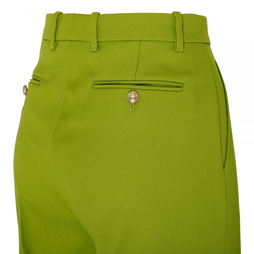 Green cropped pants